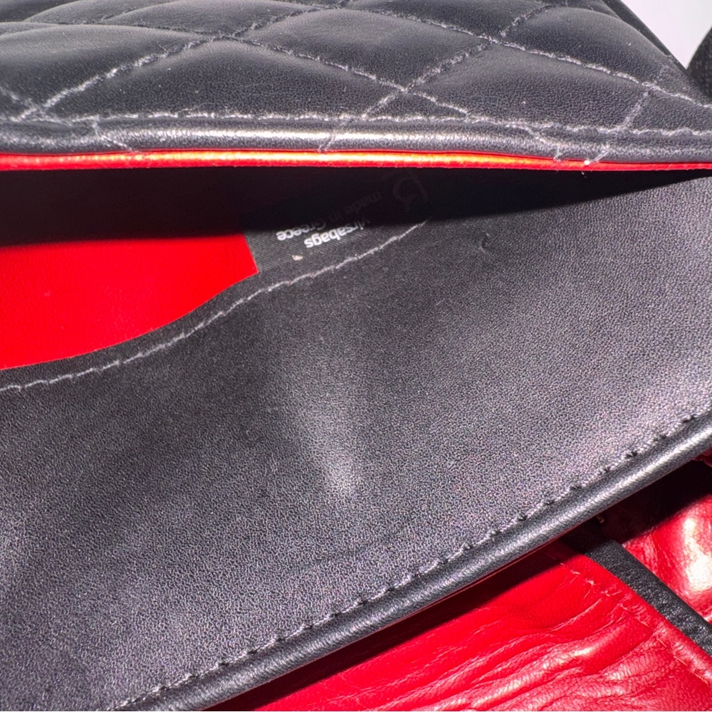 Stunning classic, black and red leather, legendary design handbag - NEW - Picture 8 of 8